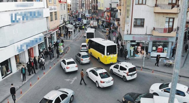 Trafiğe 1 Ayda 2 Bin 973 Araç Daha Dahil Oldu