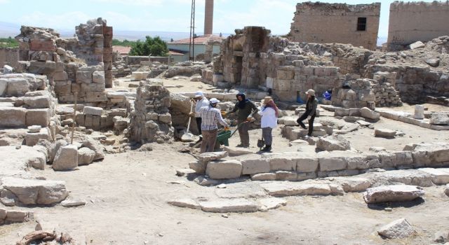 Tyana Kazıları, Yıl Boyu Sürecek Çalışmalar Kapsamına Alındı