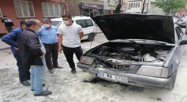 Seyir Halindeki Aracın Motor Kısmında Yangın Çıktı