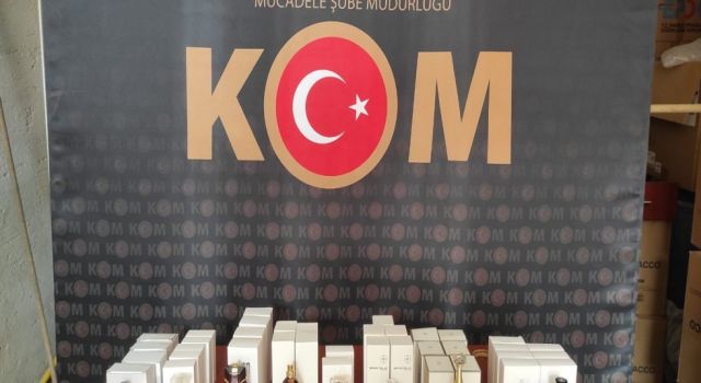 985 Adet Kaçak Parfüm Yakalandı