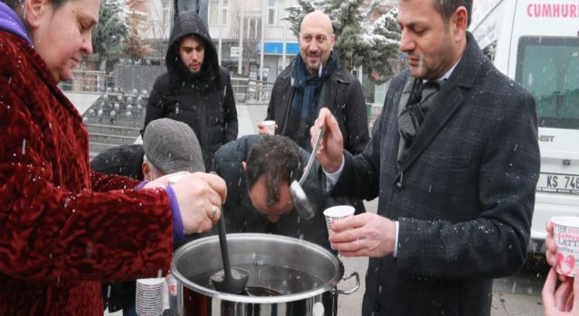 CHP’li Gençlerden 18 Martta Anlamlı Etkinlik