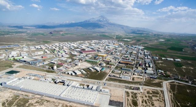 Çiftçiler “Yağ Fabrikası ve Şekerde Kotanın Kalkması ile Sorunları Bitiririz”