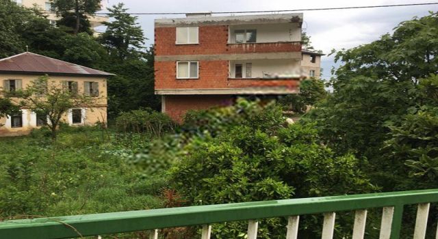 İzmir Tire'de İcradan Satılık İki Katlı Kargir Bina ve Arsası