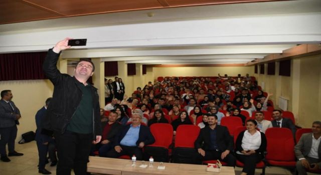 Dinçer Öğrencilerle Geçmişi Yad Etti