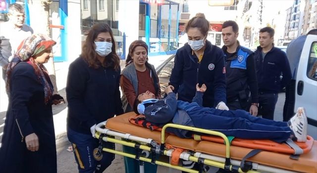 Karşıya Geçmek İsterken Kaza Geçirdi