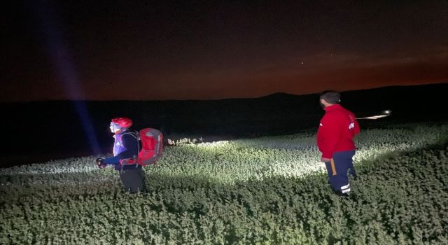 Kayıp Gencin Cesedi Toprağa Gömülü Bulundu