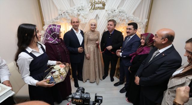 Valisi Hamza Aydoğdu, Eskil Kaymakamı Yunus Coşkun'a Kız İstedi