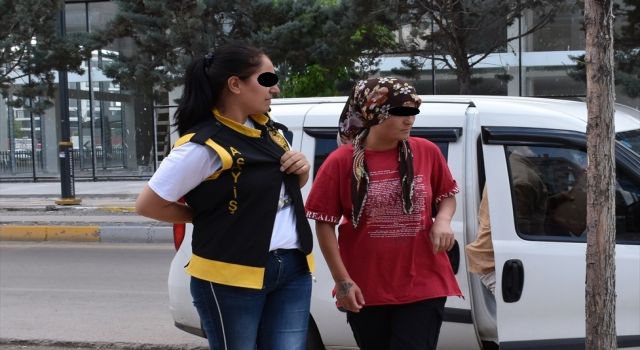Eski Eşini Bıçaklayan Kadın Tutuklandı