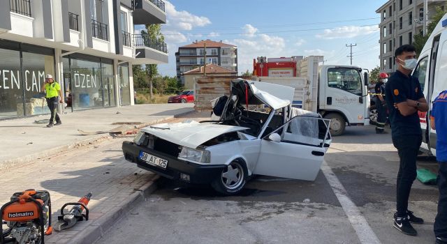 2 Genç Feci Şekilde Can Verdi