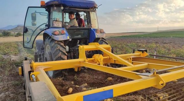 İlk Hasat Başkan Dinçer’den