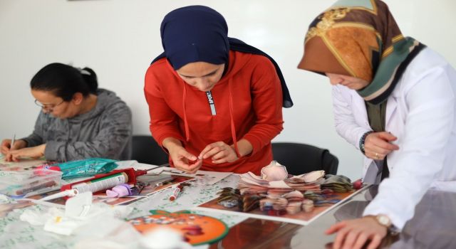 Kursiyerlerimiz Eğlenirken Öğreniyor