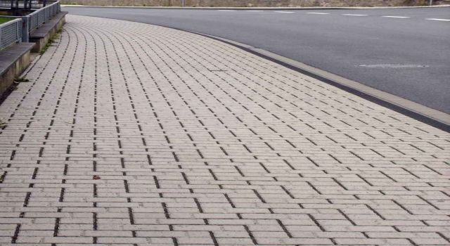 Yol ve Kaldırım İşleri Yaptırılacak