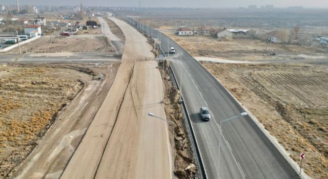 Aksaray’ın Yeni Bulvarı 50 Metrelik Yolda Çalışmalar Aralıksız Sürüyor