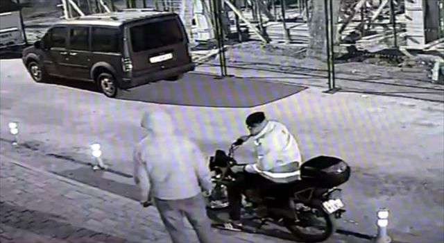 Motosiklet Çaldığı İleri Sürülen 2 Şüpheli Tutuklandı