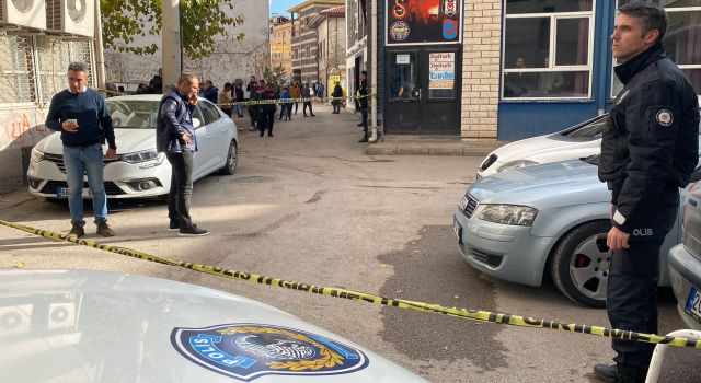 Eski Nişanlısına Kurşun Yağdırdı 1 Kişi Hayatını Kaybetti