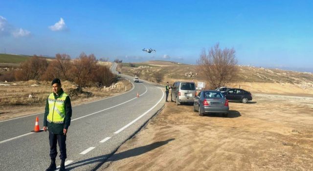 Jandarma Drone Destekli Trafik Denetimi Yaptı