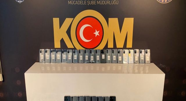 Kaçak Telefoncu Yakayı Ele Verdi