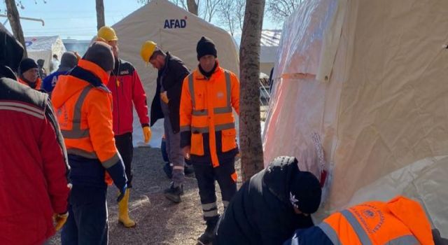 Aksaray Belediyesi Deprem Bölgesine Çadır Kent Kuracak