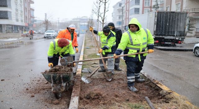 Aksaray Belediyesi İhtiyaçları Yerinde Çözüme Kavuşturuyor