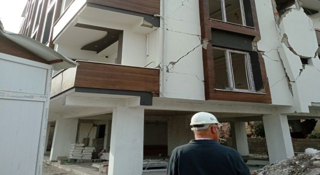 ASÜ’LÜ AKADEMİSYENLER OSMANİYE’DE HASAR TESPİT ÇALIŞMALARI YAPTI