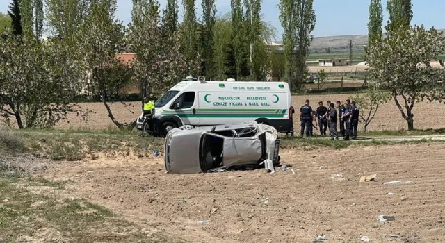 Niğde'de Otomobil, Şarampole Devrildi; 2 Ölü, 4 Yaralı