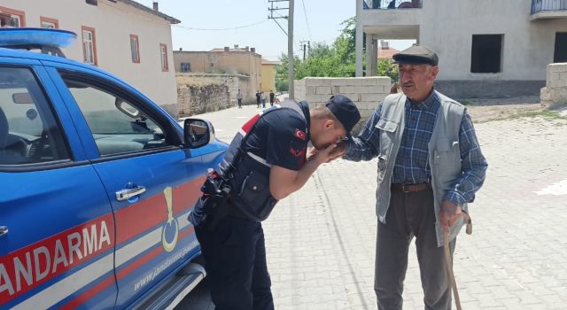 En Özel Bayram Ziyareti Jandarma’dan