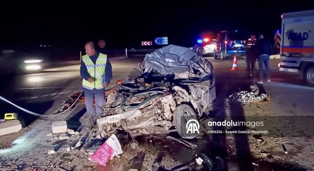 Kırşehir’de feci kaza: 2 ölü, 3 yaralı