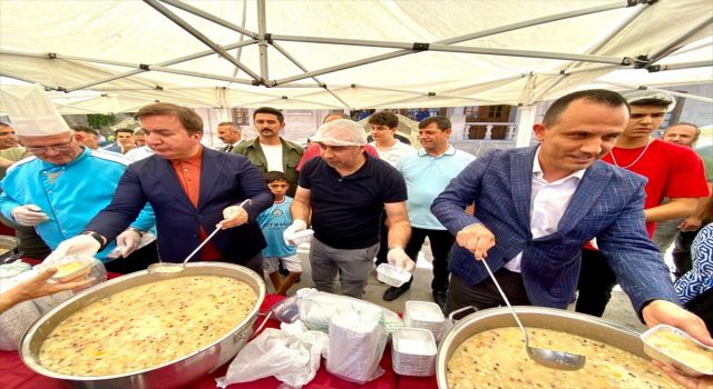 Aksaray Barosu Aşure Geleneğini Meydanda Sürdürdü