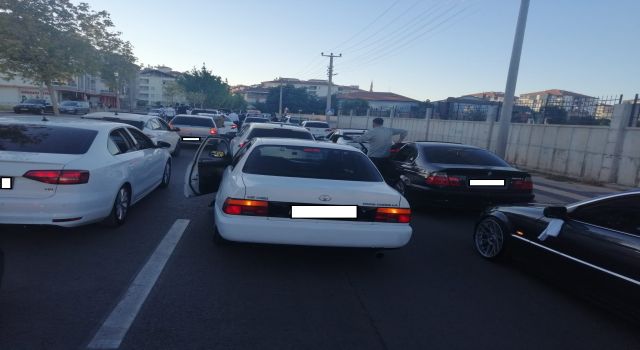 Rezillikte Kendi Sınırlarını Zorluyorlar