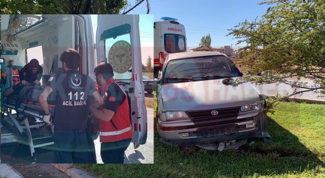 Aydınlatma Direğine Çarpan Araçta Sürücü Yaralandı