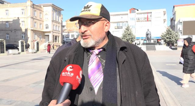 Aksaraylı Vatandaşlar 2023'ün Bittiğine Şükrediyor: Umutlar 2024'e Kaldı