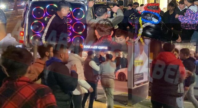 Önce Eğlendilen Sonra Kavga Ettiler