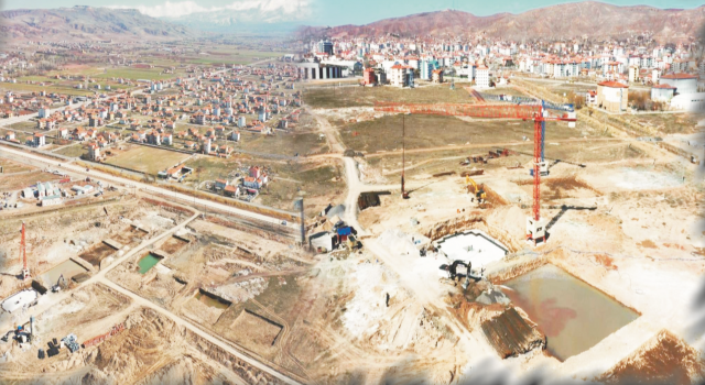 Nihayet Başlıyorlar