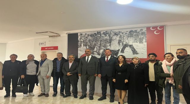 İyi Parti Meclis Çatlağı 2 Adayları MHP’ye Katıldı