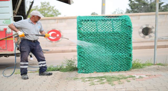 Belediye’nin Mahallelerdeki Temizlik Çalışmaları Sürüyor