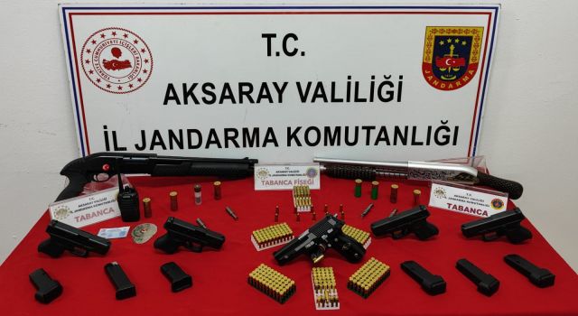 Kendini Polis Olarak Tanıtan Silah Çetesi Çökertildi
