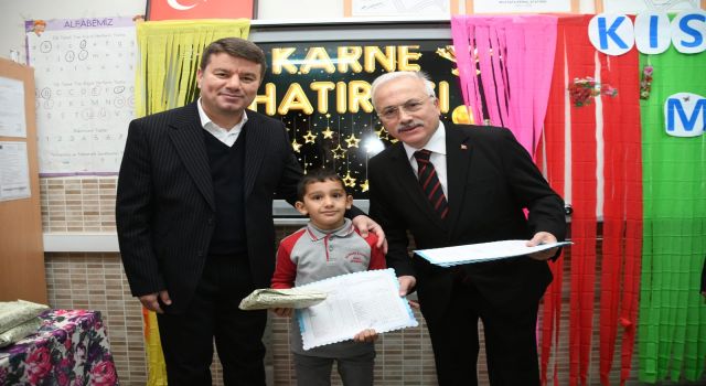 Karnelerini Vali ve Başkanın Elinden Aldılar