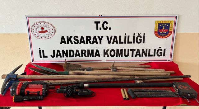 Definecileri Tünelin Ucunda Jandarma Karşıladı
