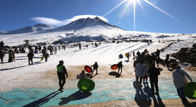 Erciyes’e Gidemeyen Hasan Dağına Akın Etti