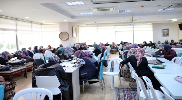 Kadın Aktivite Merkezlerinde Mukabele Programı Düzenlenecek