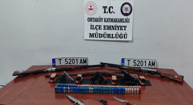 Ortaköy’de 1 Kişi Resmi Belgede Sahtecilik ve Ruhsatsız Silah Suçlarından Yakalandı