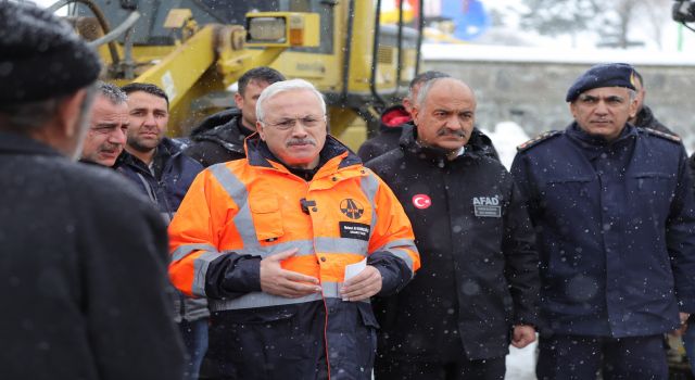 Vali Kumbuzoğlu;“Yollarımız Açık, Ekiplerimiz Sahada”