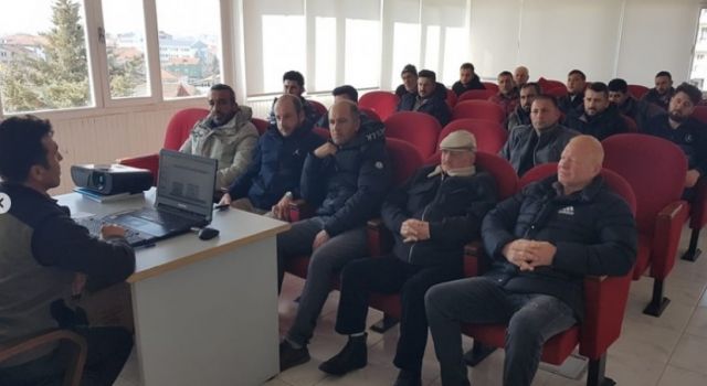 Avcılara Eğitim Verildi