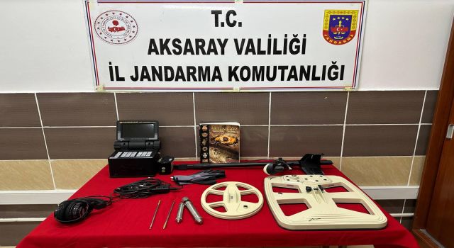 Jandarmadan Kaçak Kazı Yapanlara Suçüstü