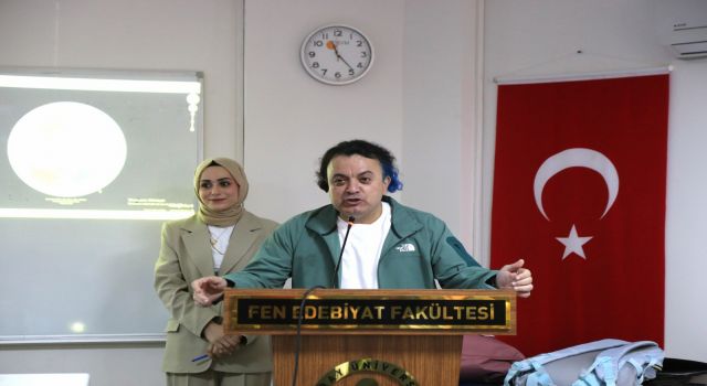 “Biyoloji Hayatın Merkezinde Yer Alan Bir Bilim”