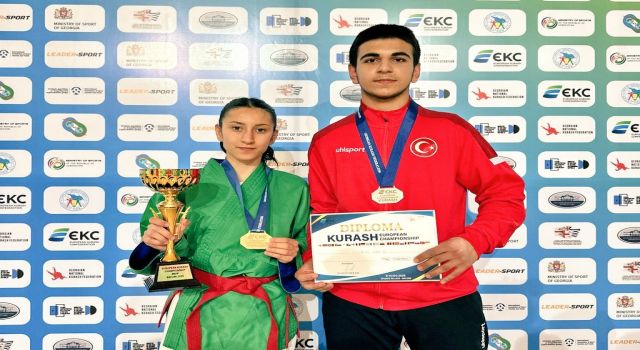 Kuraş Şampiyonasında Aksaray Rüzgarı