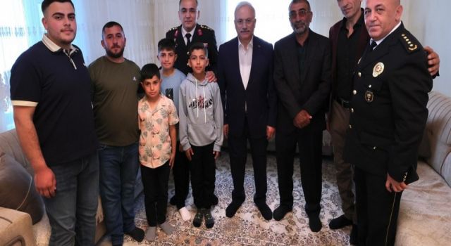 Vali Kumbuzoğlu’dan Şehit Ailelerine Ziyaret