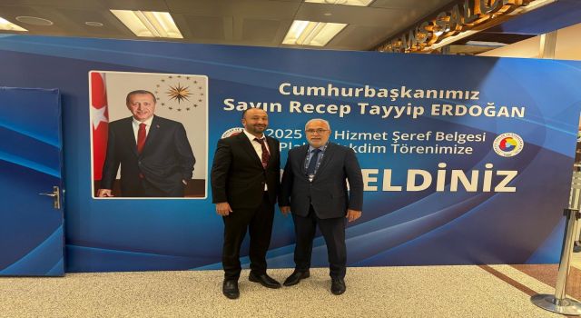 Aksaraylı İş İnsanı Acar’a 20’nci Yıl Plaketi