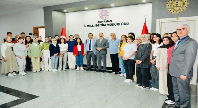 ASÜ Eğitim Fakültesi’nden 15 Köy Okuluna 43 Bin Kitap