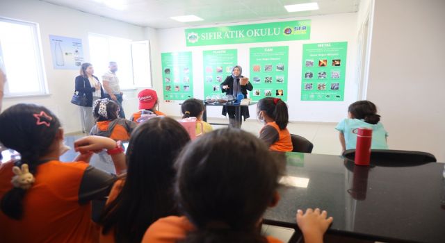Atık Toplama Ayrıştırma Merkezi (Tat), Çocuklara Geri Dönüşümün Önemini Aşılıyor